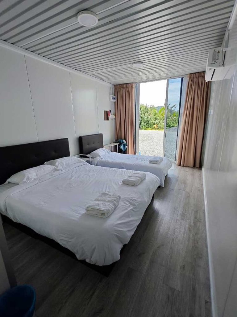 Laypark by the river cabin resort dungun